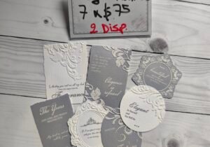 Tags con relieve grises
