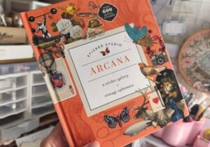 Libro de stickers Arcana